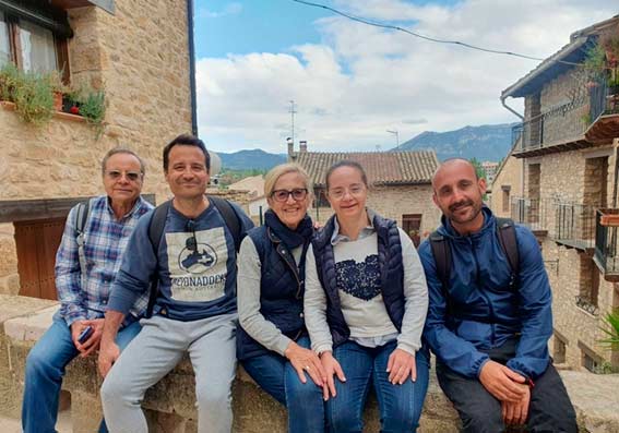 Mar Galcerán junto a sus padres y hermanos durante un viaje (ABC)